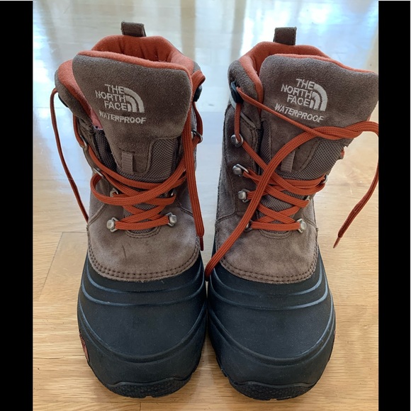 north face winter hiking boots